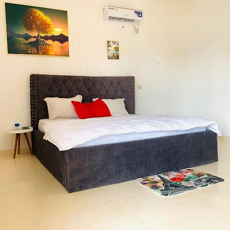 Namaste Hotel & Restaurant Libreville Zewnętrze zdjęcie
