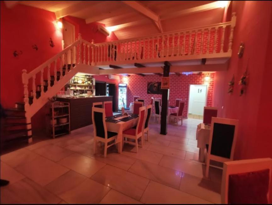 Namaste Hotel & Restaurant Libreville Zewnętrze zdjęcie