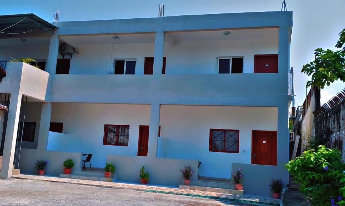 Namaste Hotel & Restaurant Libreville Zewnętrze zdjęcie