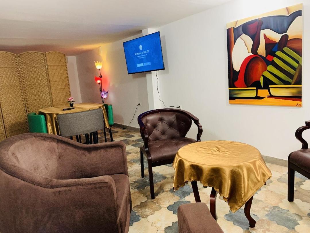 Namaste Hotel & Restaurant Libreville Zewnętrze zdjęcie
