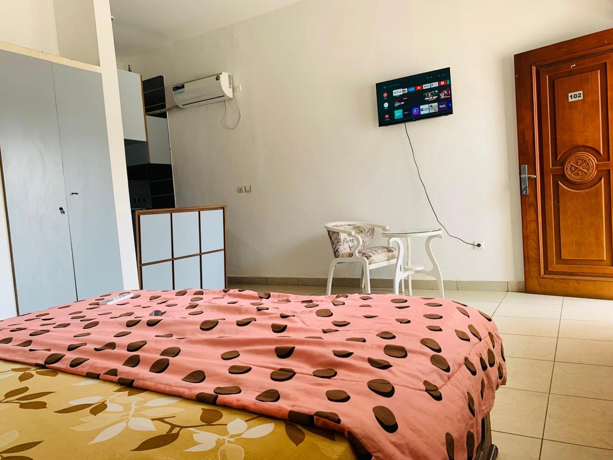 Namaste Hotel & Restaurant Libreville Zewnętrze zdjęcie